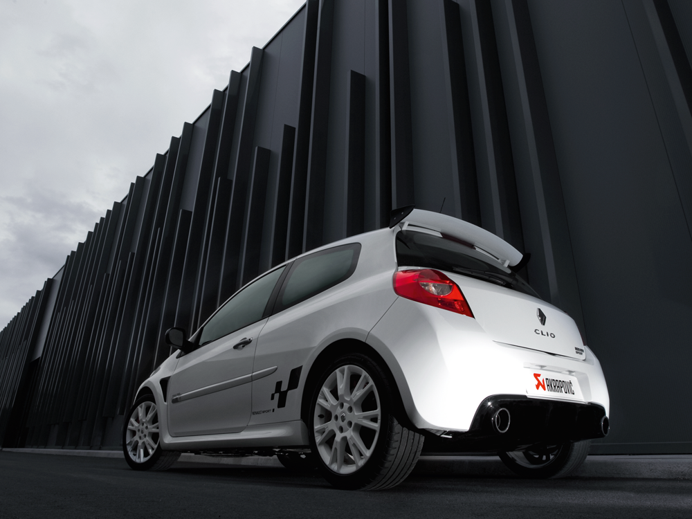 Akrapovic Link Pipe Set (SS) for Renault Clio