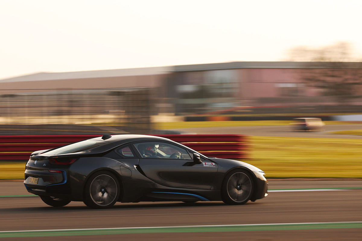 QuickSilver Titan Sport Exhaust with Sound Architect - BMW i8 (2014-2020)
