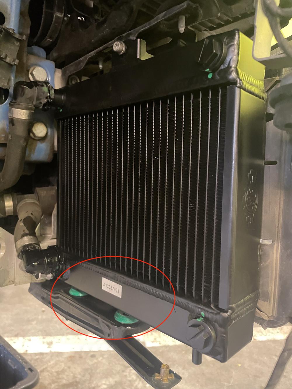 CSF BMW F8X M3/M4/M2 Comp High-Performance Auxiliary Radiator