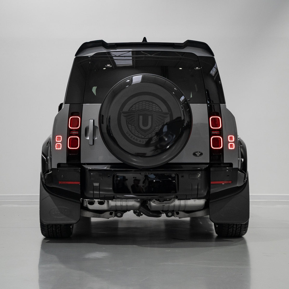 Urban Widetrack Arch Kit (Gloss Black) - Land Rover Defender