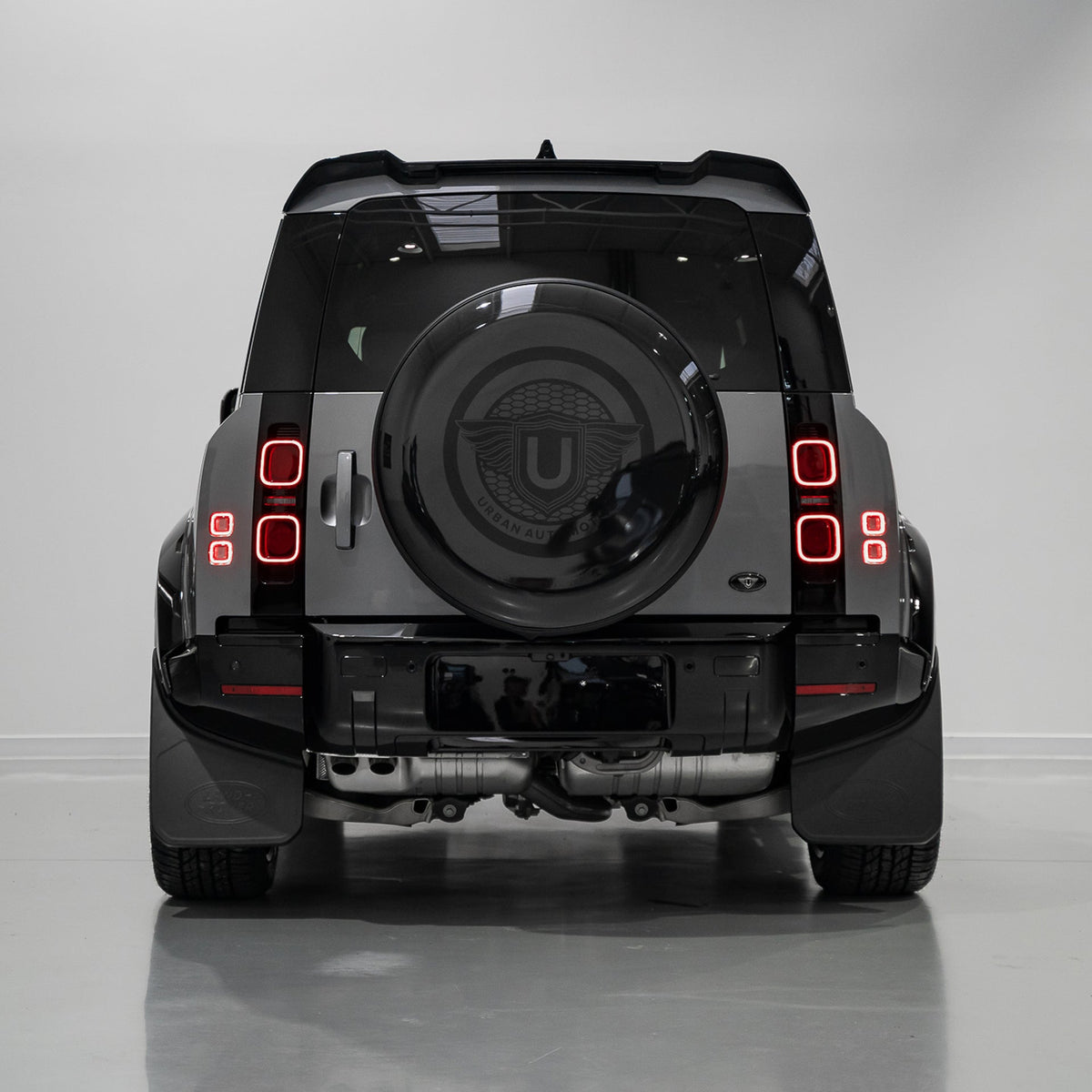 Urban Widetrack Arch Kit (Gloss Black) - Land Rover Defender