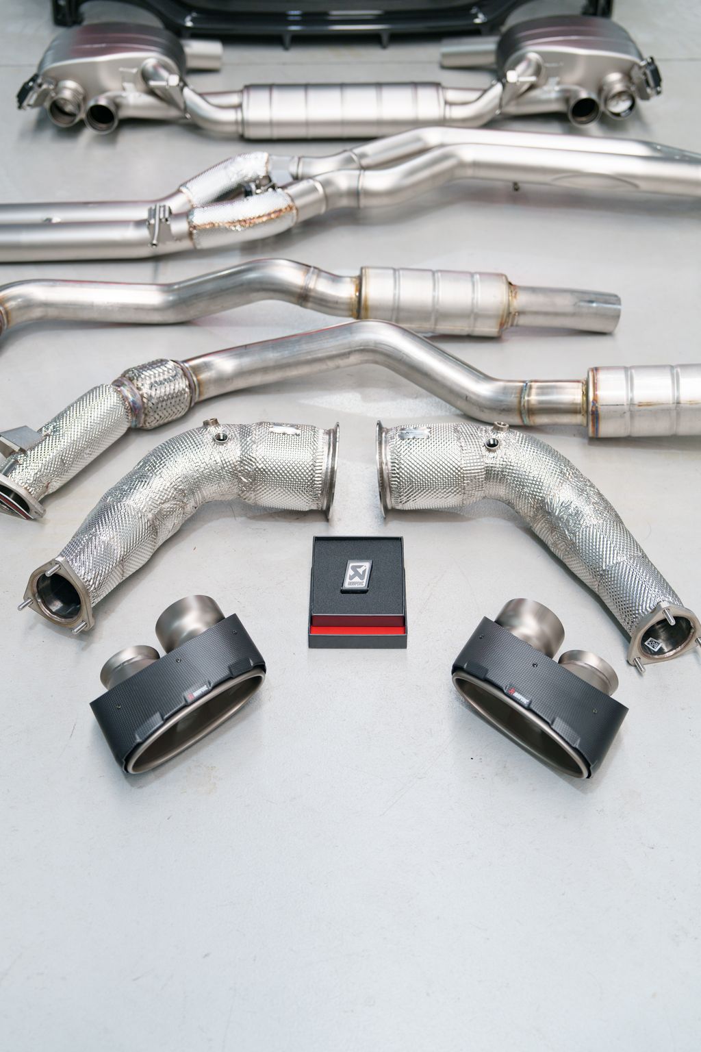 Akrapovic Exhaust System for OPF Audi RS6 Avant/RS7 Sportback / Performance ( (C8)