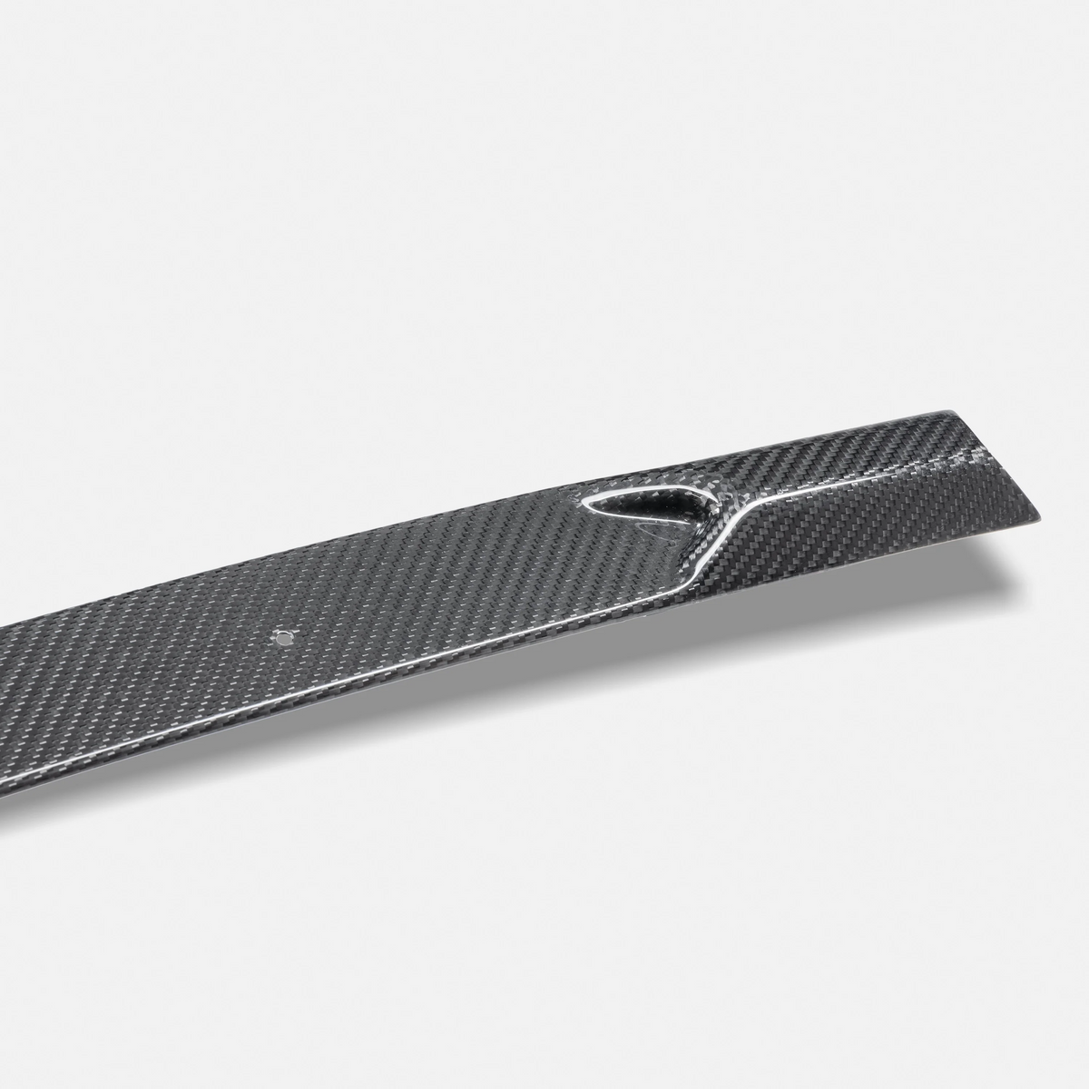 RYFT Carbon Fiber Rear Hatch Center Trim - Lamborghini Urus