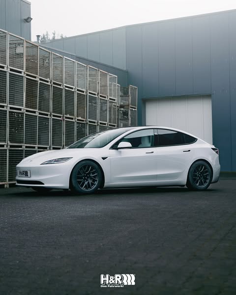 H&R Sport Springs - Tesla Model 3