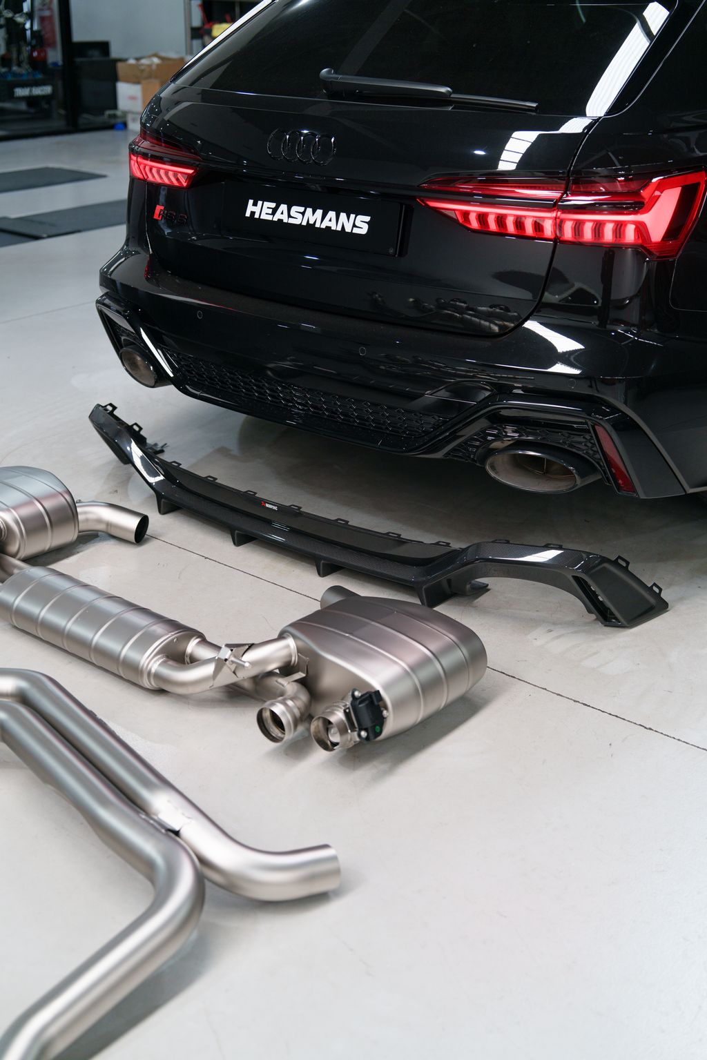 Akrapovic Exhaust System for OPF Audi RS6 Avant/RS7 Sportback / Performance ( (C8)