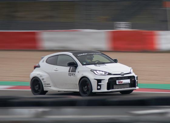 KW Coilover Kit V4 Clubsport w/ Top Mounts - Toyota YARIS (_P21, _PA1, _PH1)
