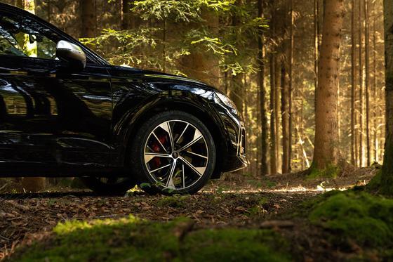 KW Leveling suspension V3 - Audi Q5 (FY) (SQ5 TDI, SQ5 TFSI) [35208100DQ]