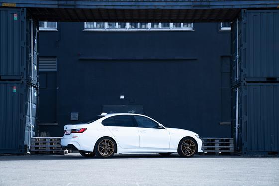 KW Leveling suspension V3 - BMW 3 Series (G20), BMW 4 Series (G22)
