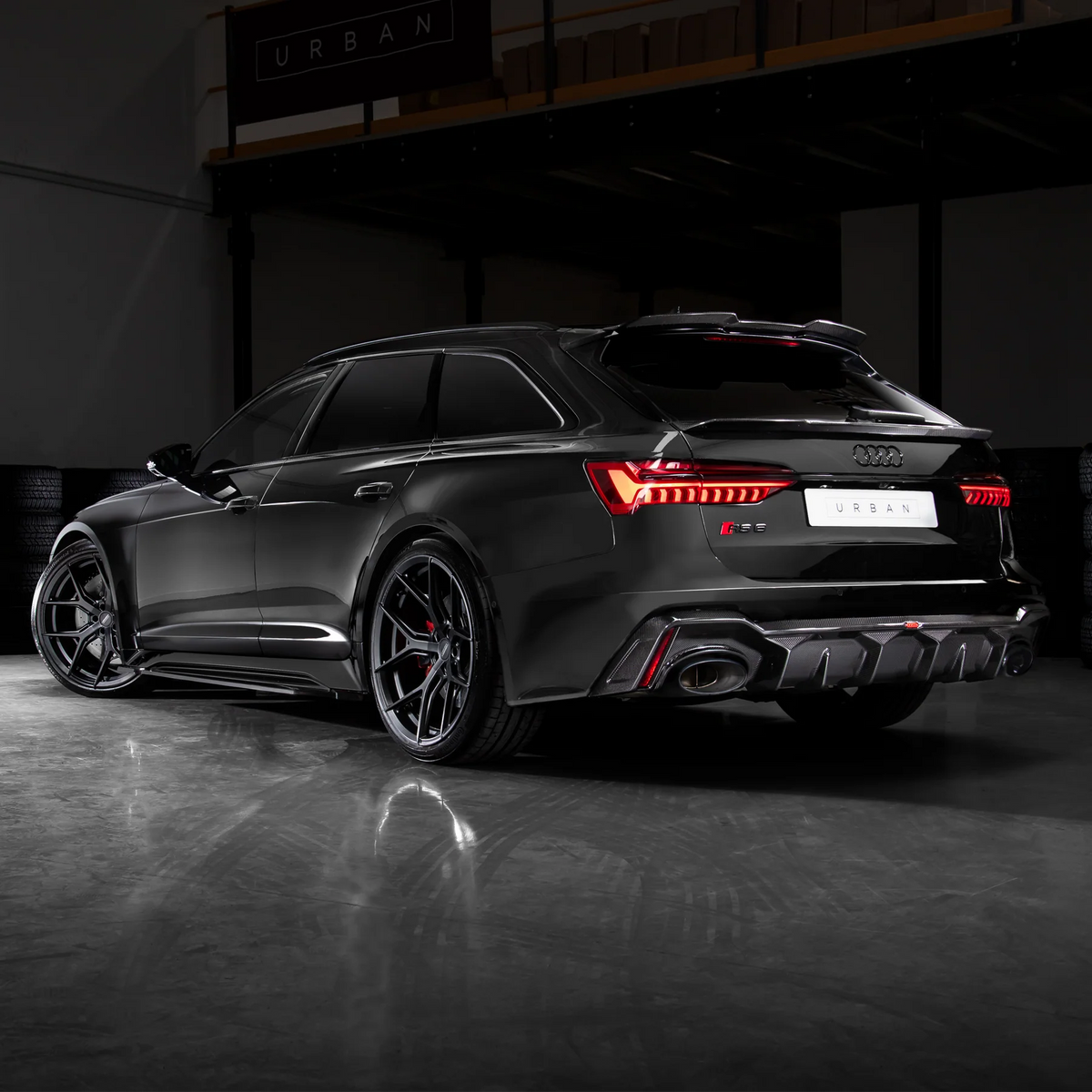Urban Carbon Fibre Bodykit - Audi RS6 Avant (C8)