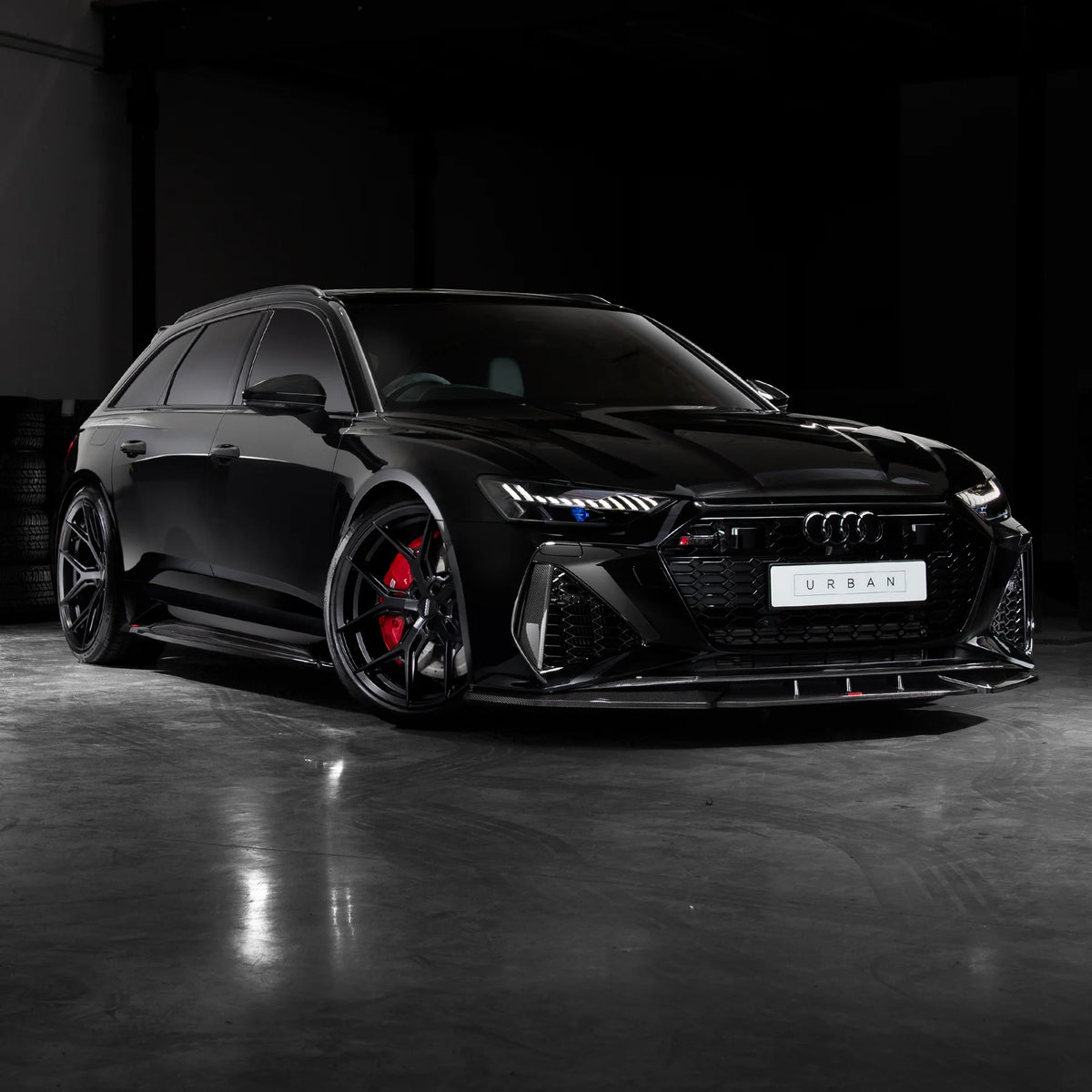 Urban Carbon Fibre Bodykit - Audi RS6 Avant (C8)
